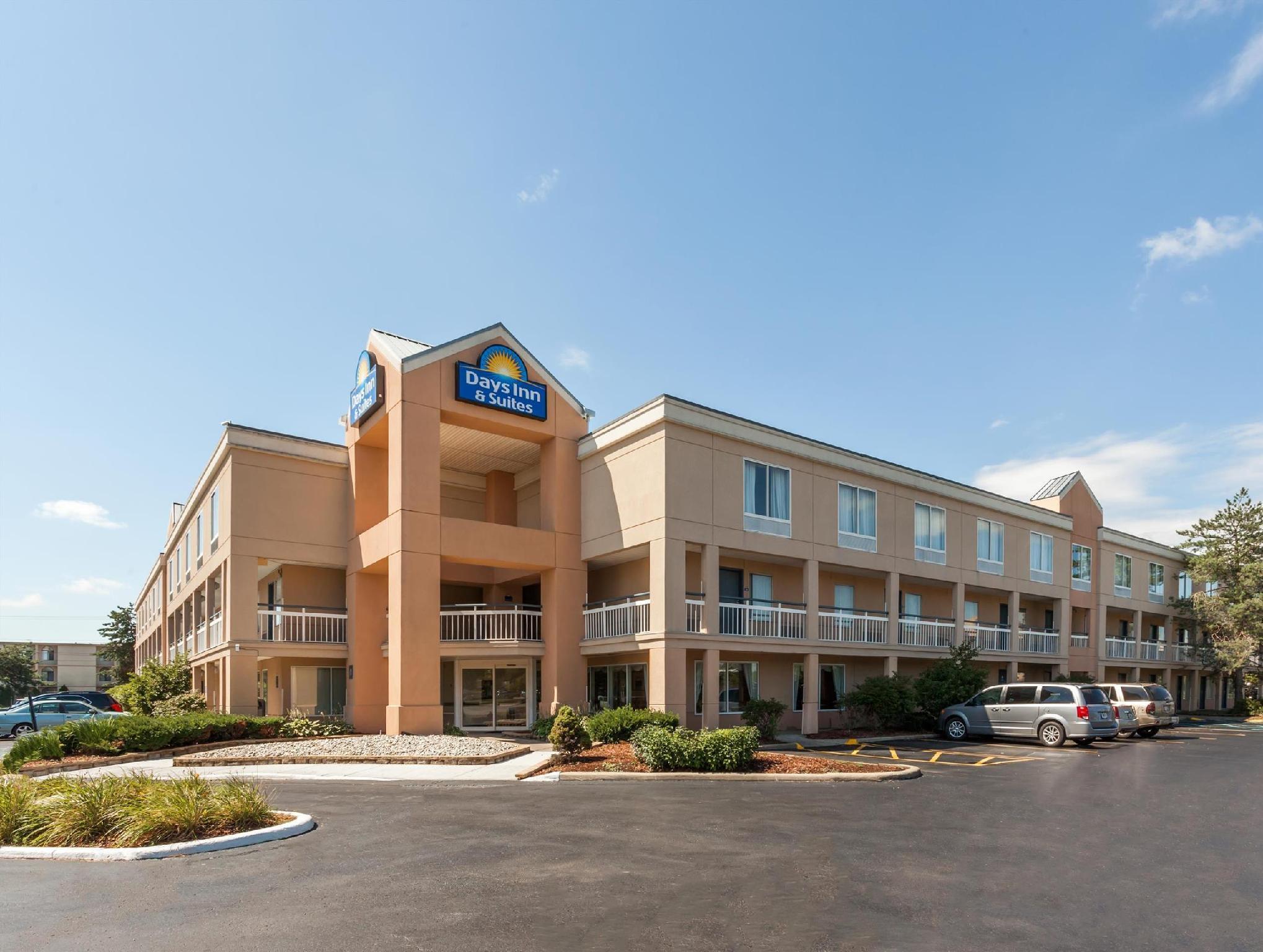 Days Inn & Suites By Wyndham Warren Ngoại thất bức ảnh
