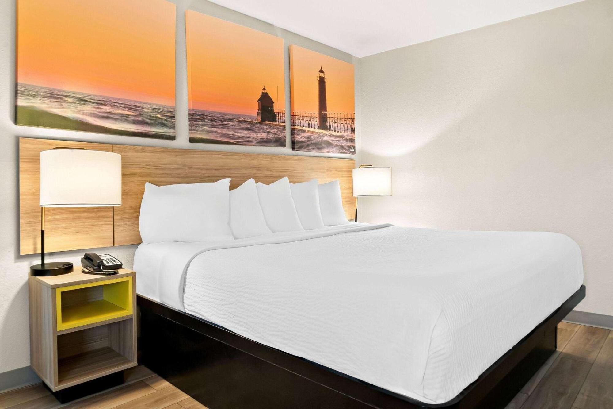 Days Inn & Suites By Wyndham Warren Ngoại thất bức ảnh